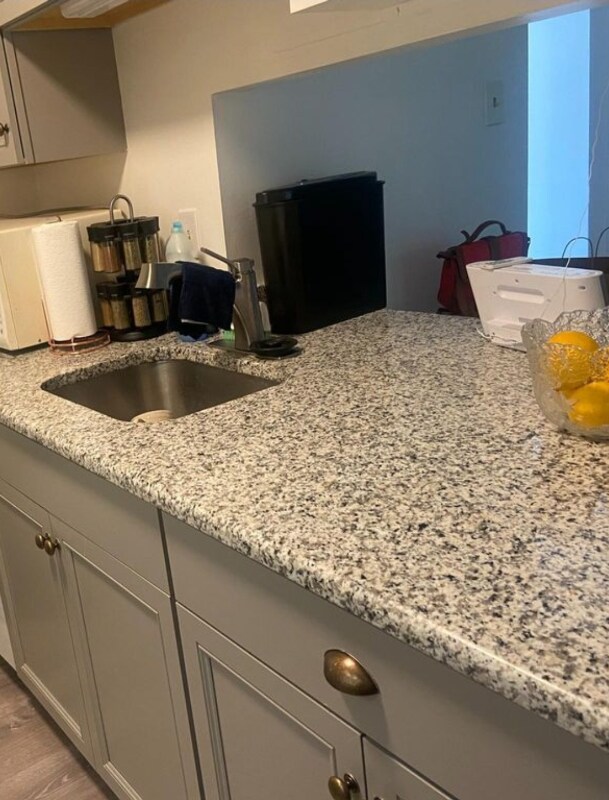 Foto del edificio - 9 Clinton Ct