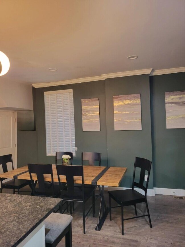 Foto del edificio - 3438 California Ave