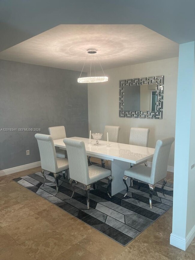 Foto del edificio - 16500 Collins Ave