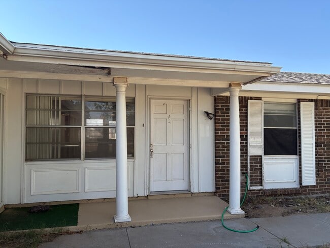 Building Photo - 1800 S Bryan Ave