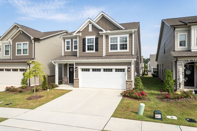 Building Photo - 1014 Greatland Rd