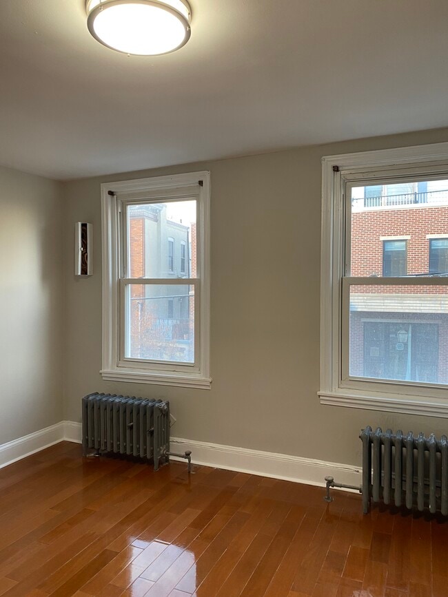 742 Carpenter St Unit 3rd Floor, Philadelphia, PA 19147 Apartments in Philadelphia, PA