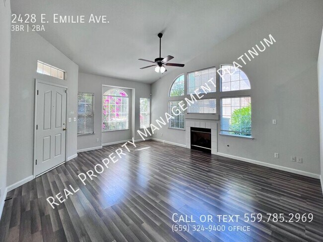 Foto del edificio - 2428 E Emilie Ave
