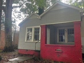 Building Photo - 1621 Christine Dr