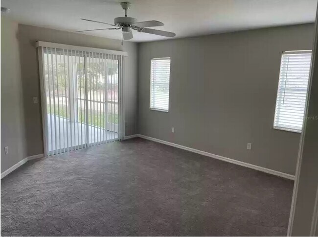 Dormitorio principal - 4492 Adelaide Ave