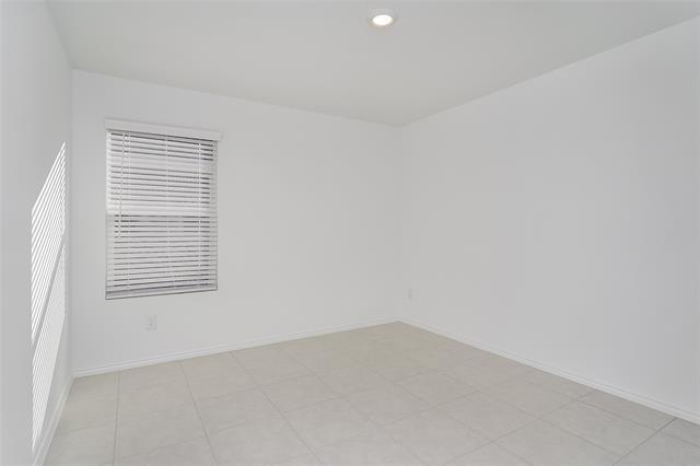 Foto del edificio - 5641 Rockrose Ln