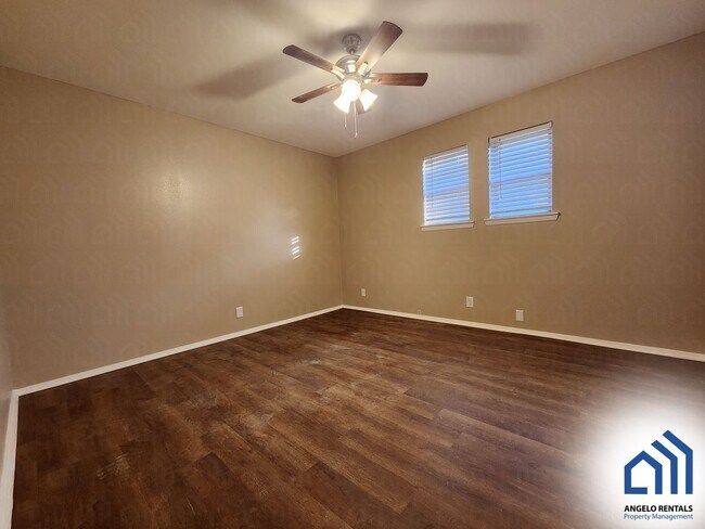 Foto del edificio - REMODELED 3 bedroom 2 bath home AVAILABLE ...