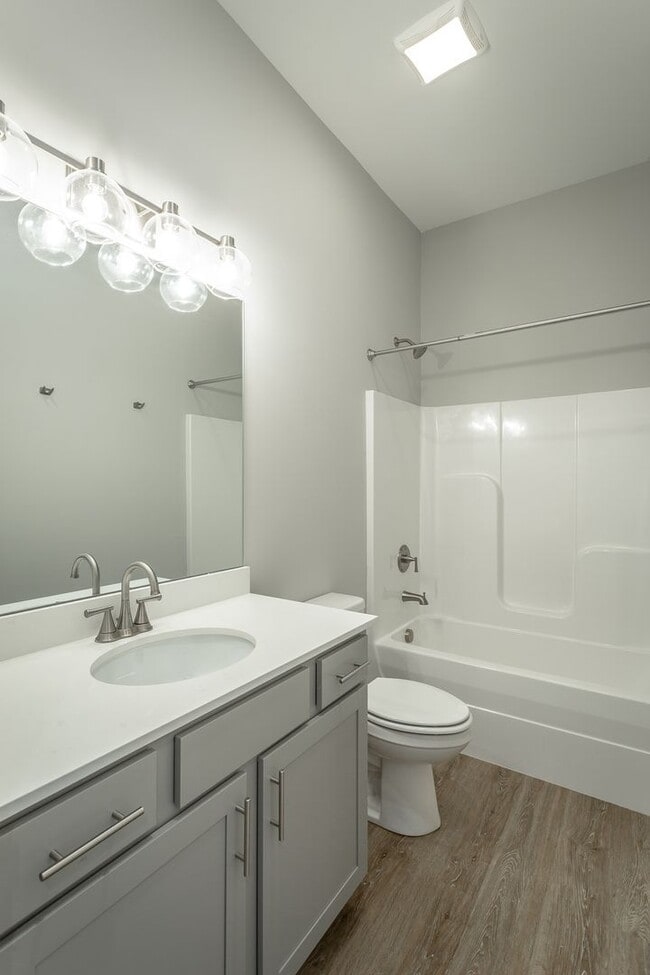 Building Photo - Brand new 3 bedroom 2 bath