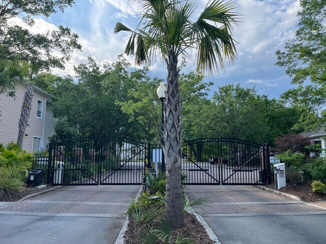 Building Photo - 1 Bedroom 1 Bath Condo in The Regatta - Ja...
