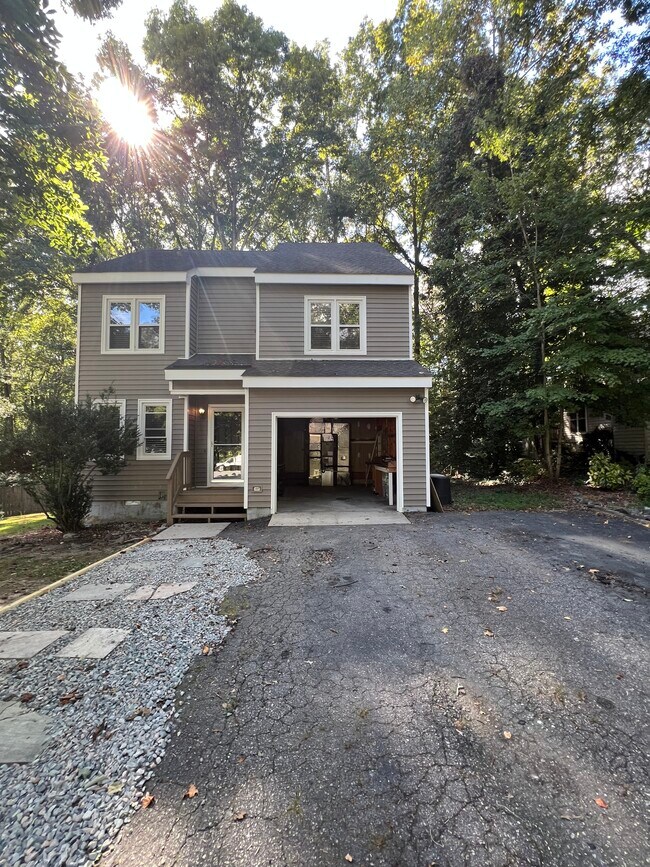 Foto del edificio - 1838 Ferncreek Pl