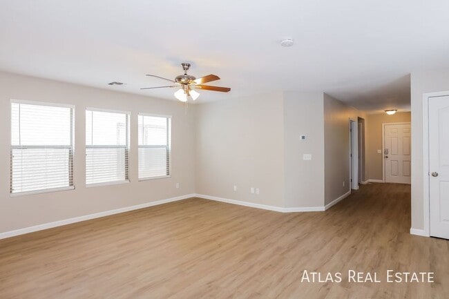 Foto del edificio - 11171 W Garfield St