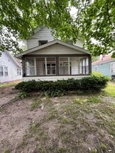 Building Photo - 1338 N Adams St