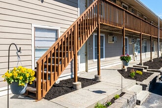 Building Photo - Pleasant Grove Apartments