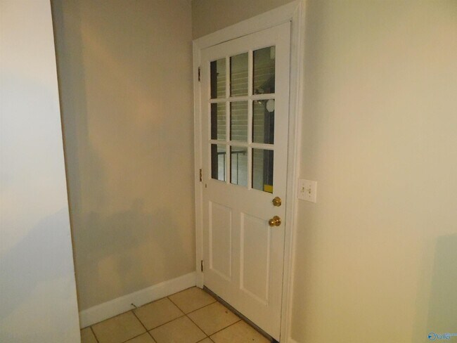 Foto del edificio - 2111 Epworth Dr NE