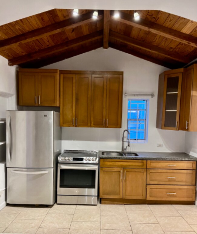 Foto del edificio - 625 NE 88th St