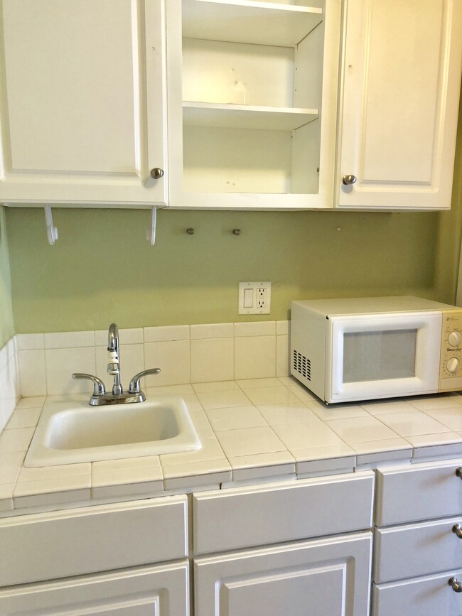 Building Photo - 1171 Murrieta Blvd
