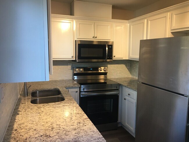 Foto del edificio - Stylish Garner Home with Granite Counters ...