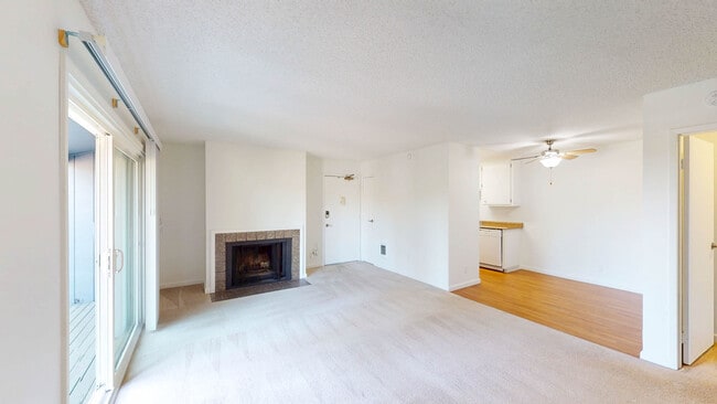 Foto del edificio - 521 Alameda del Prado