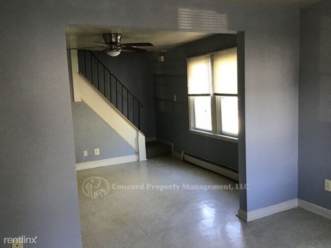 Foto del edificio - 3 br, 1 bath Townhome - 2528 Sycamore avenue
