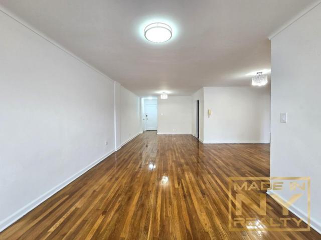 Building Photo - 2 bedroom in REGO PARK NY 11374