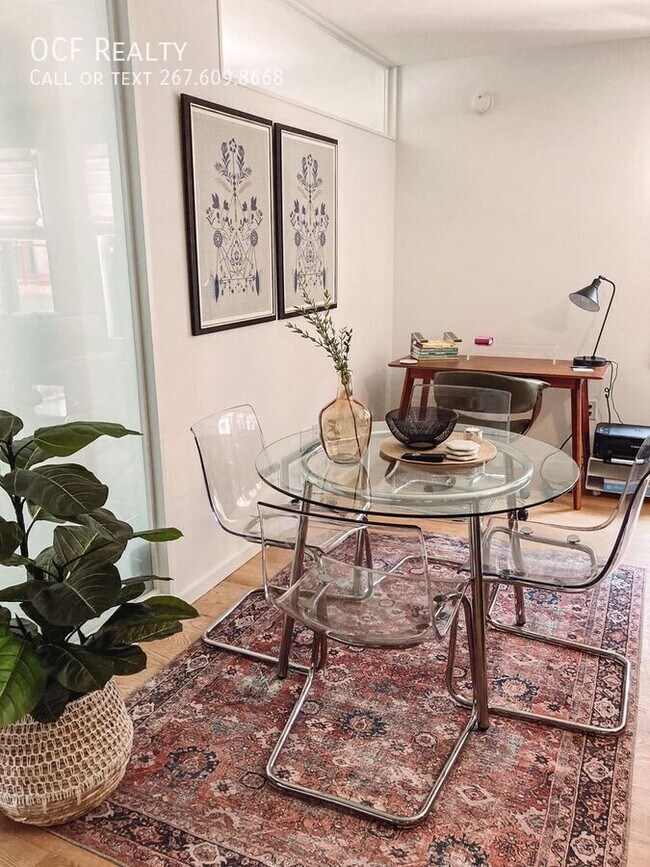 Foto del edificio - 152-58 W Laurel Street-208