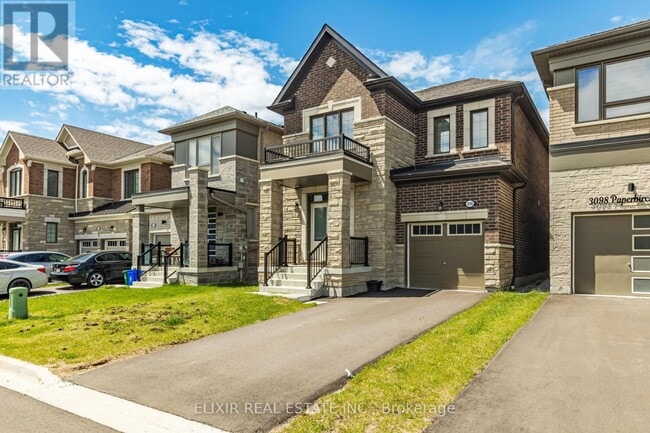 Photo du bâtiment - 3096 Paperbirch Trl