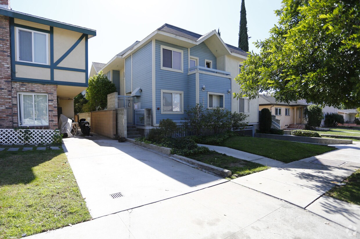 Foto principal - 624 Milford St