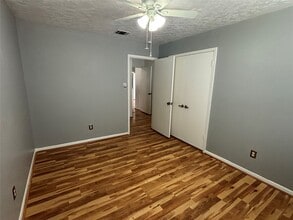 Building Photo - 12806 Fern Forest Dr