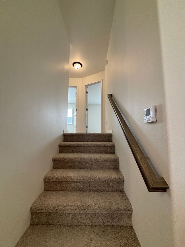 Foto del edificio - 3 Bed 3 Bath Townhome