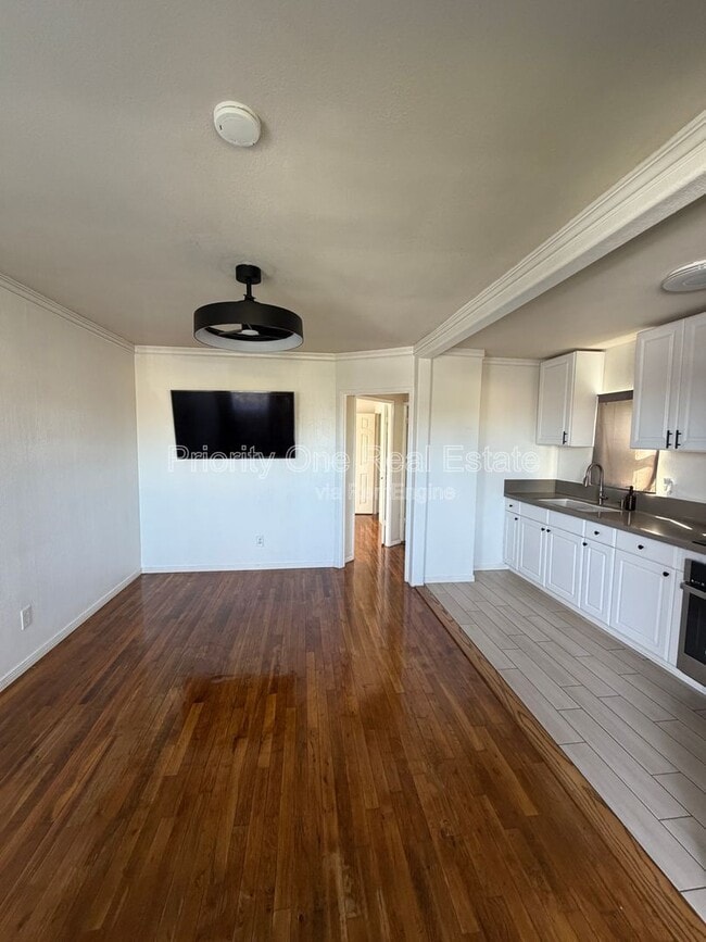 Foto del edificio - 2987 Clay Ave