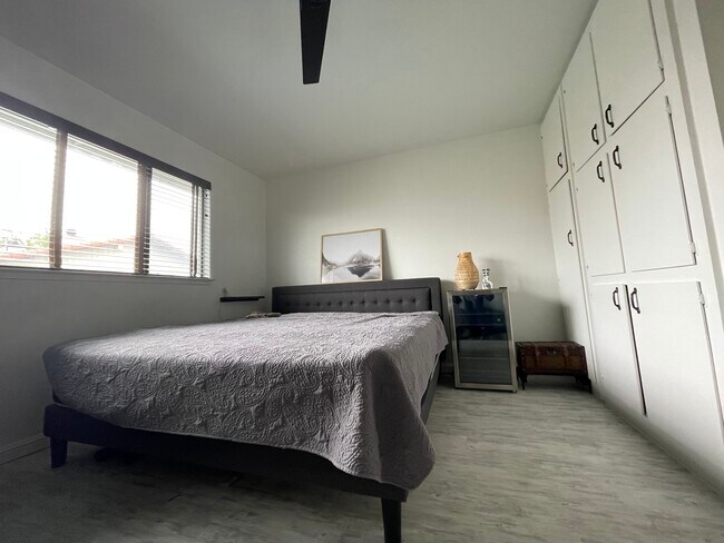 Foto del edificio - 676 N 12th St