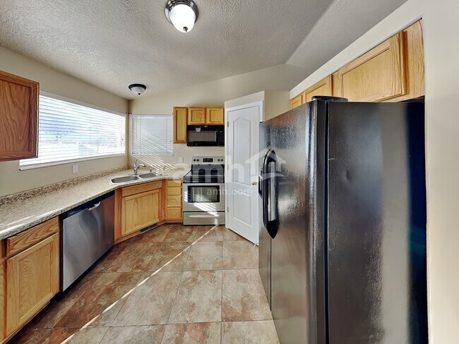 Foto del edificio - 6890 Jackling Way