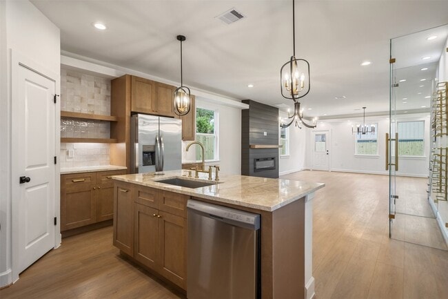 Foto del edificio - 884 Prosper St