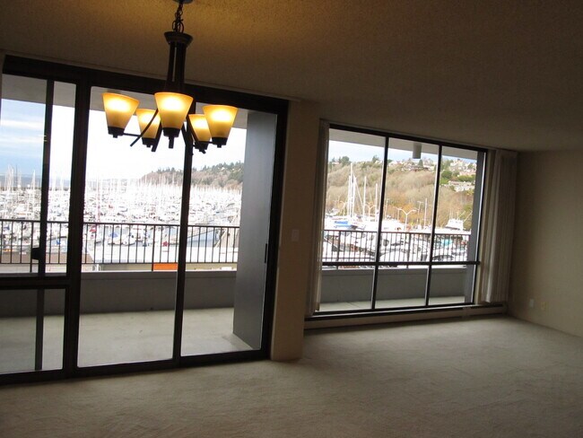 Dining room Living Room view - 6535 Seaview Ave NW