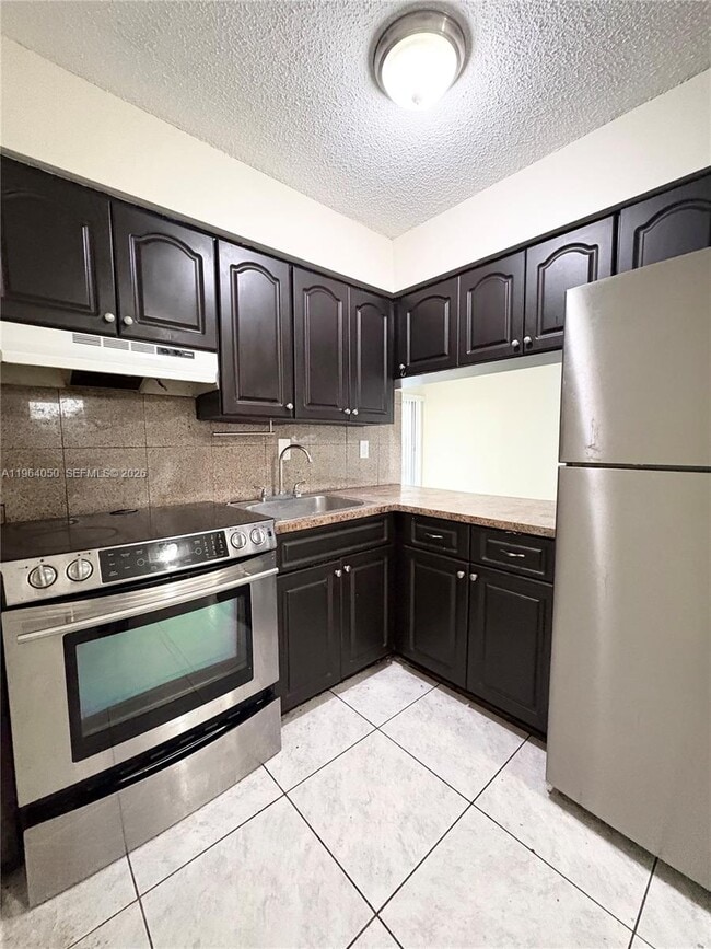 Foto del edificio - 813 SW 10th St