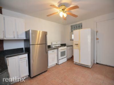 Foto del edificio - 2504 W Division St