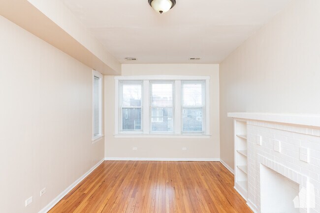 Building Photo - 4453 N Hamlin Ave
