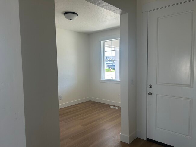 Foto del edificio - 2287 N June Grass Ave