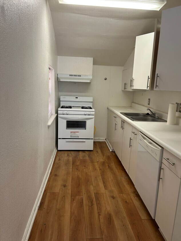 Foto principal - 2519 Centenary Blvd