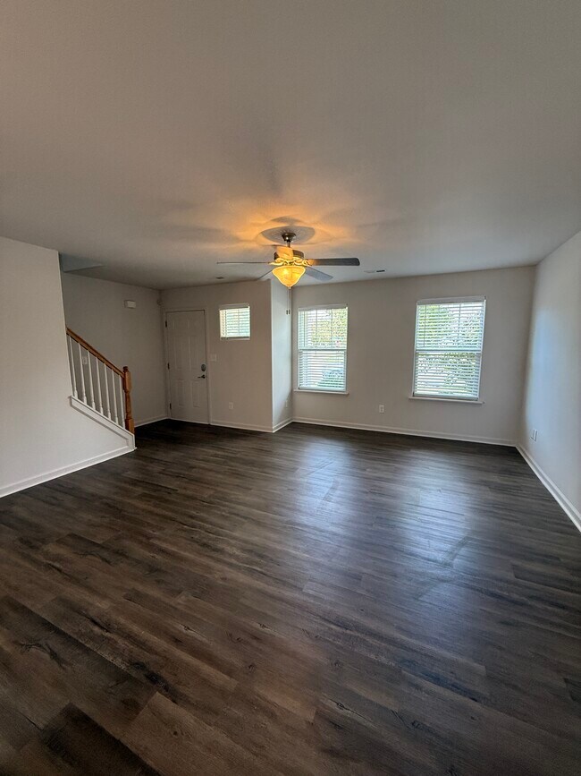 Foto del edificio - 256 Old Woolen Mill Ln