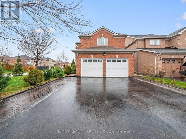 Photo du bâtiment - 1 Pilgrim Pl