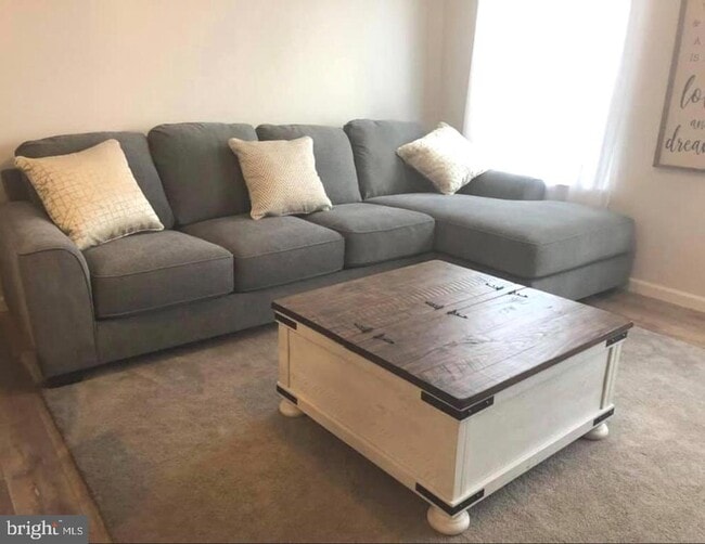 Foto del edificio - 3058 Goshen Dr