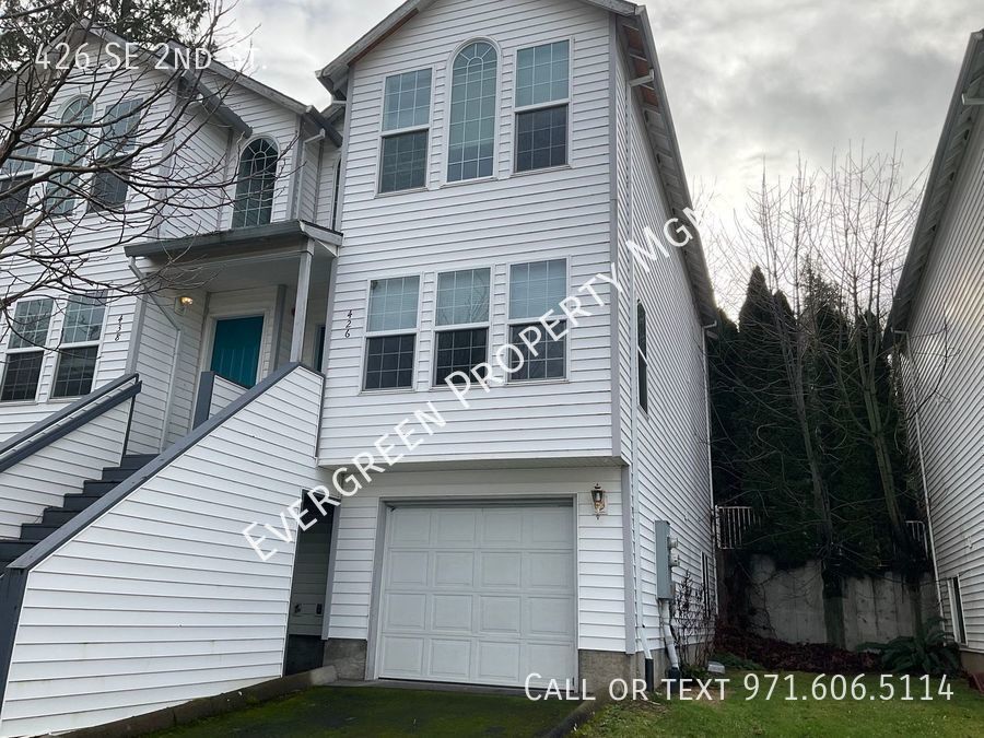 426 SE 2nd St, Troutdale, OR 97060 Room for Rent in Troutdale, OR