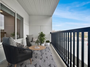Building Photo - Promontory Place