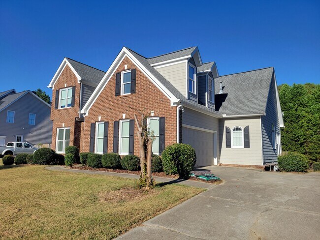 Foto del edificio - 1040 Lilac Arbor Rd
