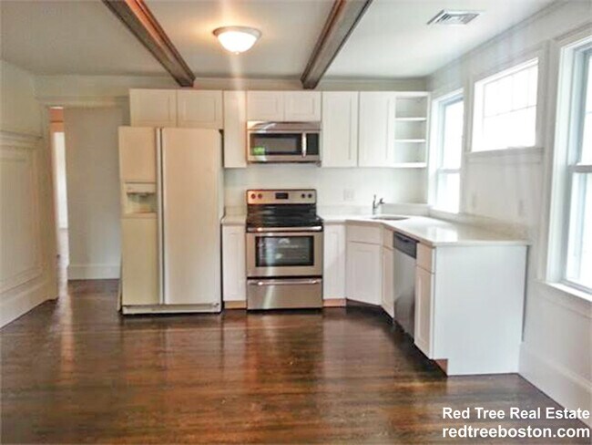 Foto del edificio - 74 Manet Rd