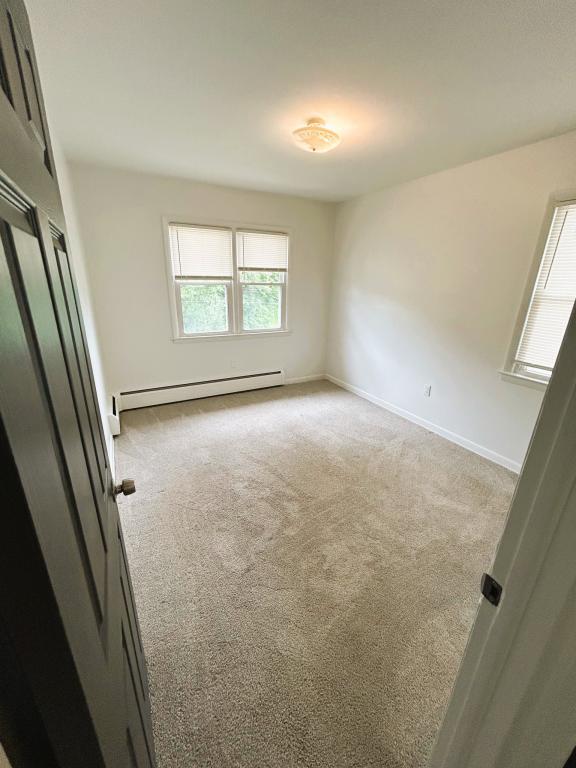 Foto del edificio - 232 Glen Haven Rd