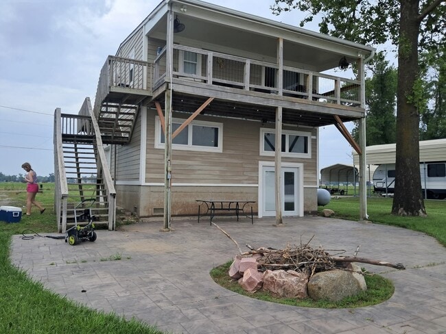 Foto del edificio - 239 Mallard Ln