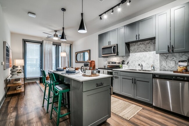 Epoch on Eagle - Epoch on Eagle Apartments