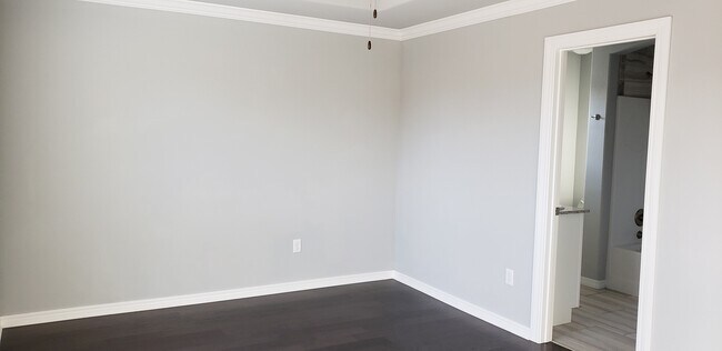 Building Photo - 130 Sullivans way